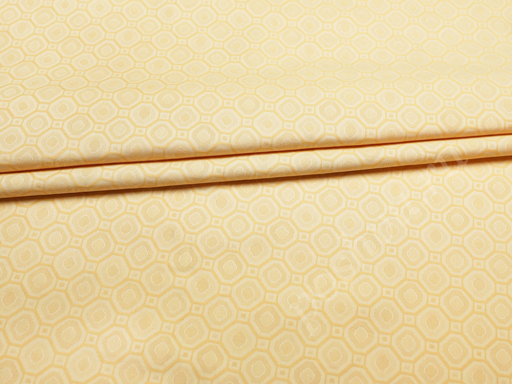 Жаккард золотисто-бежевого цвета с геометрическим узором