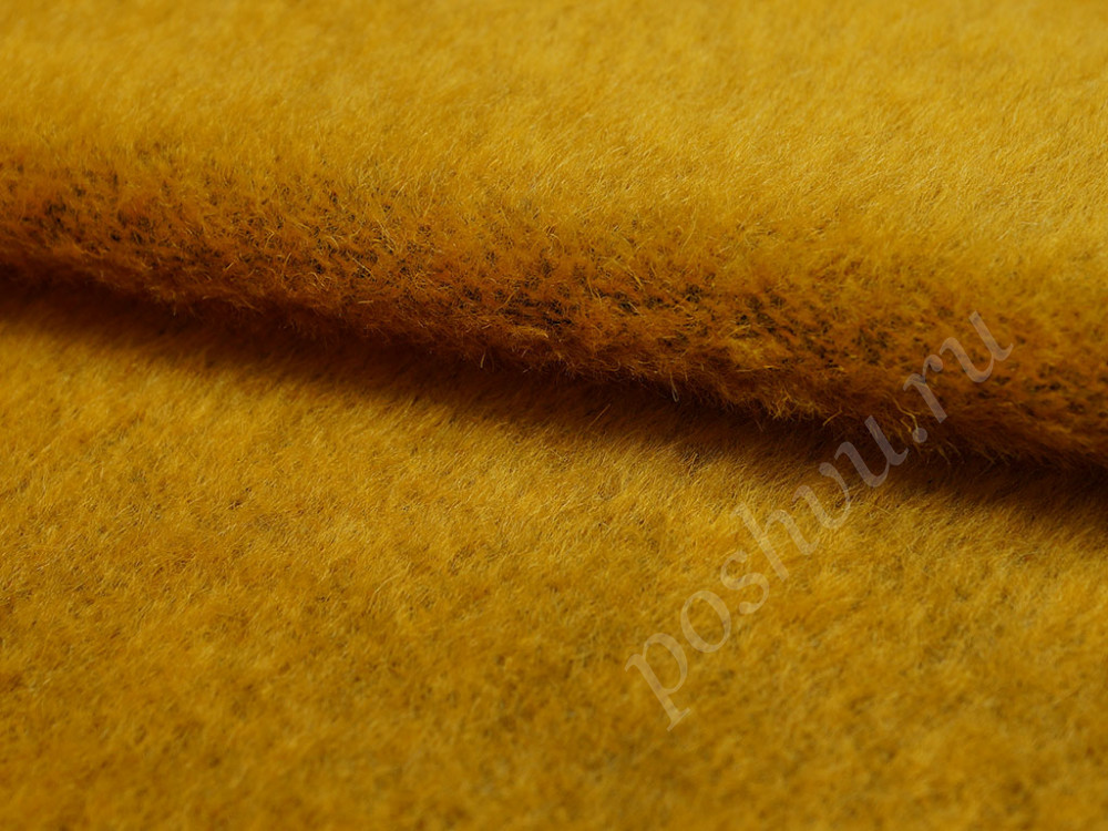 Пальтовая ткань цвета золотого сияния со средним ворсом